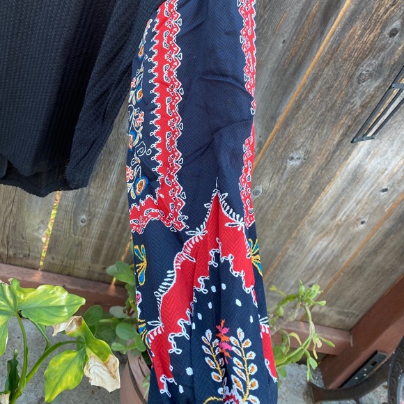 Black Boho Sleeve Print Blouse - Picture 4 of 7